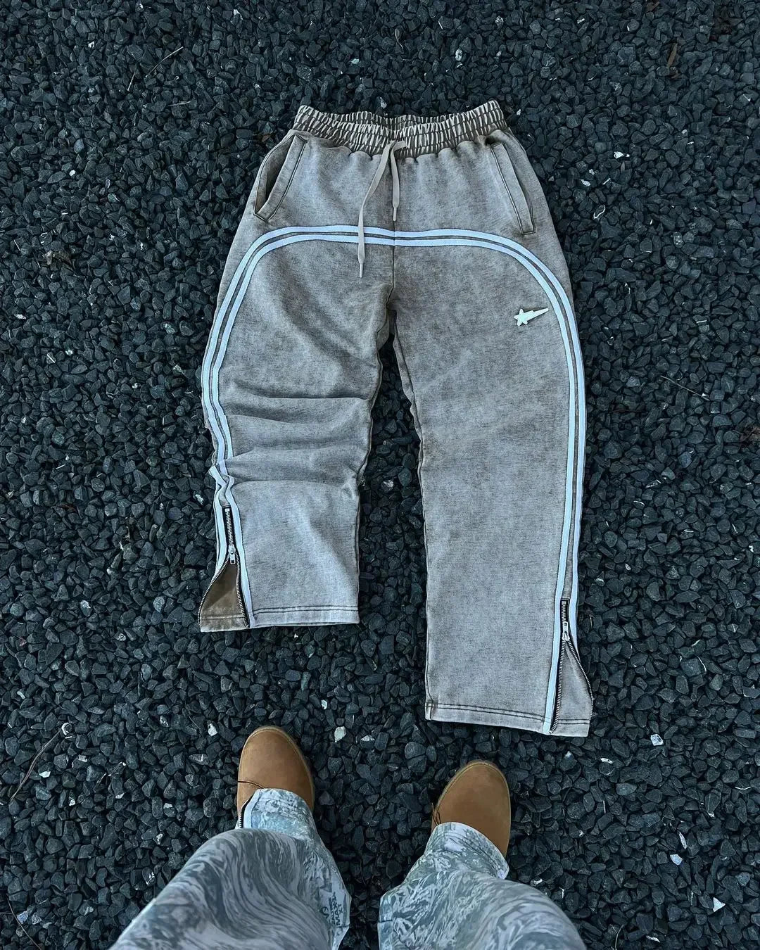 baggy pants y2k korean version fashionable high waisted couple straight leg pants sports pan and minimalist striped casual pants unique default style 1544