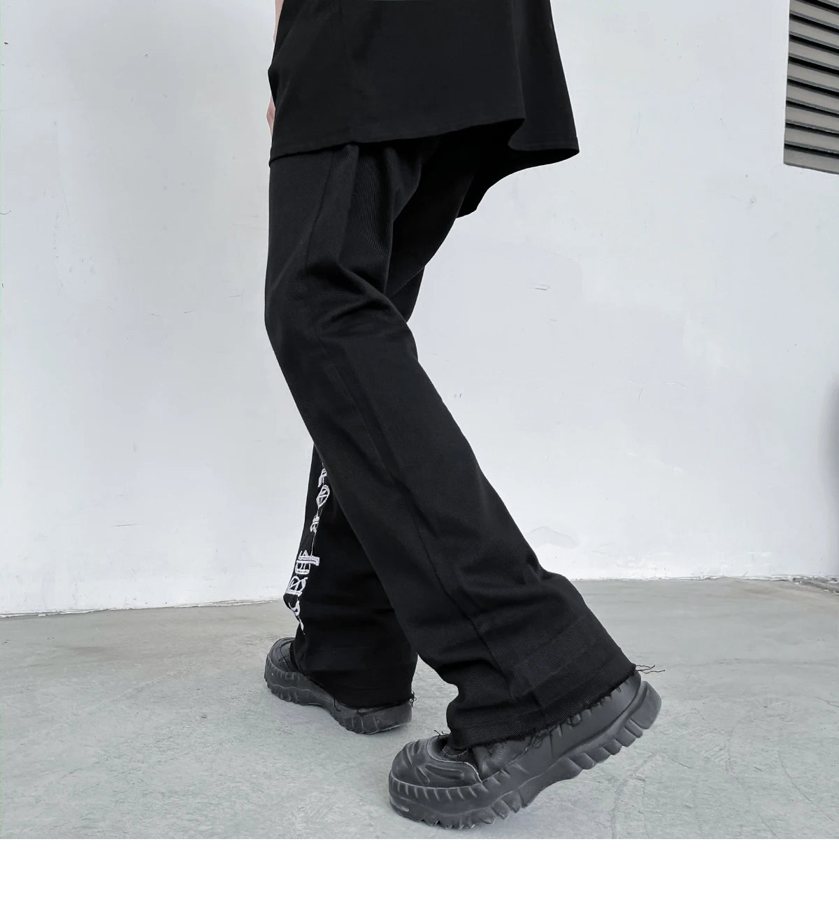 fashion letters embroidery denim flare jeans mens high street elastic waist straight trouser hip hop streetwear pants joggers unique joggers style 4798