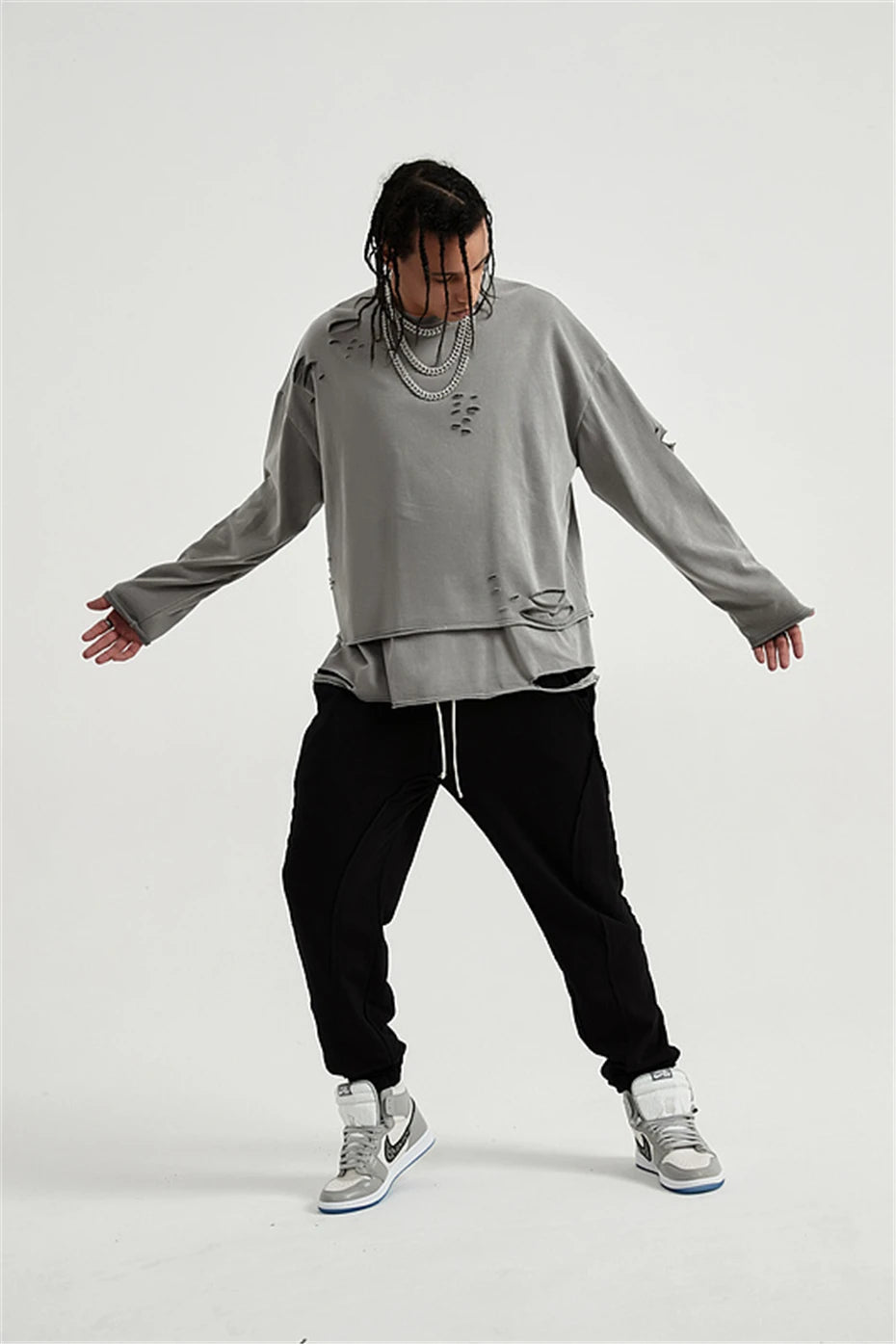 Hip Hop Streetwear Vintage Sweatshirt 2021 Autumn Creative Distressed Destroyed Ripped Holes Pullover Cotton Tops Loose WE301