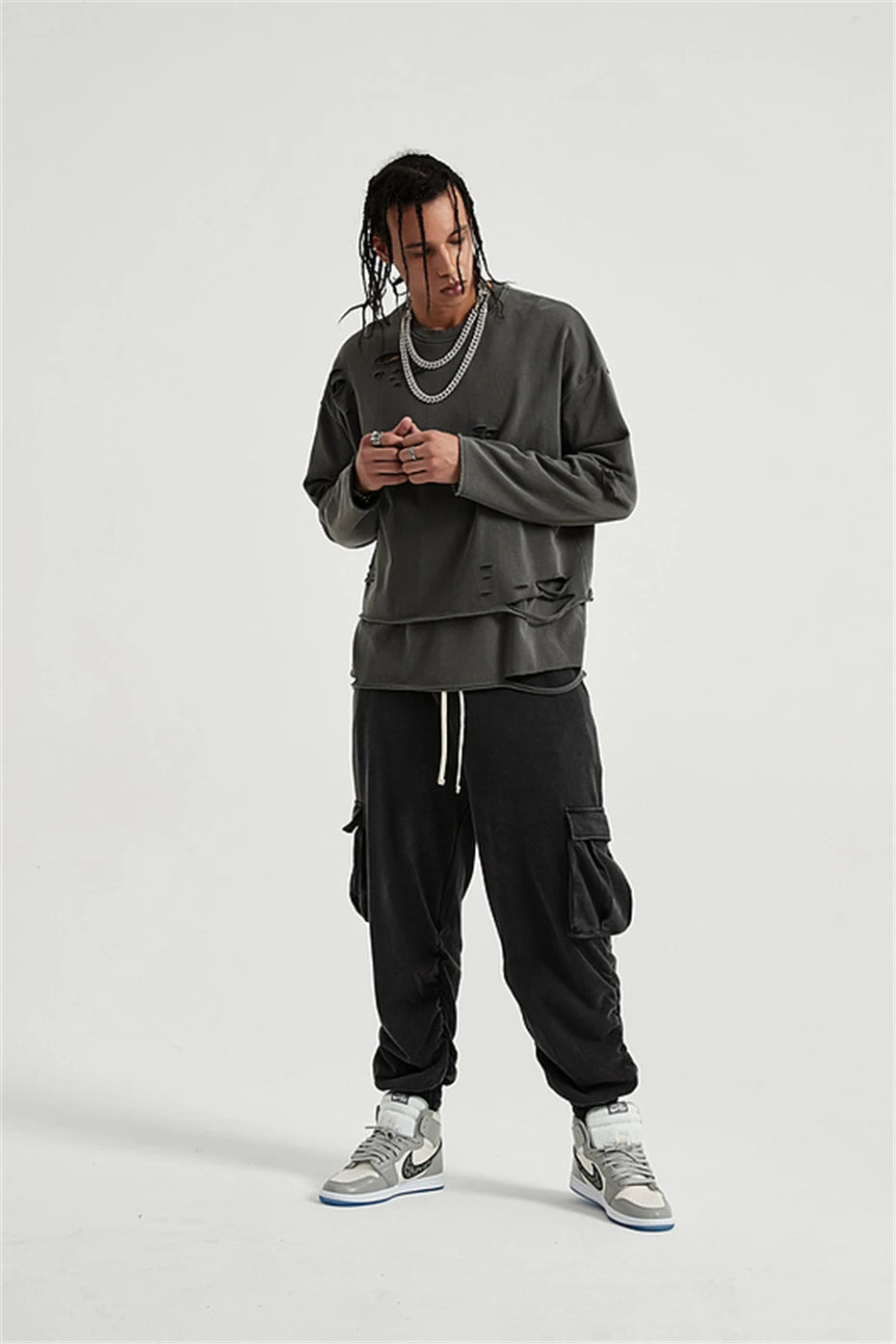 Hip Hop Streetwear Vintage Sweatshirt 2021 Autumn Creative Distressed Destroyed Ripped Holes Pullover Cotton Tops Loose WE301