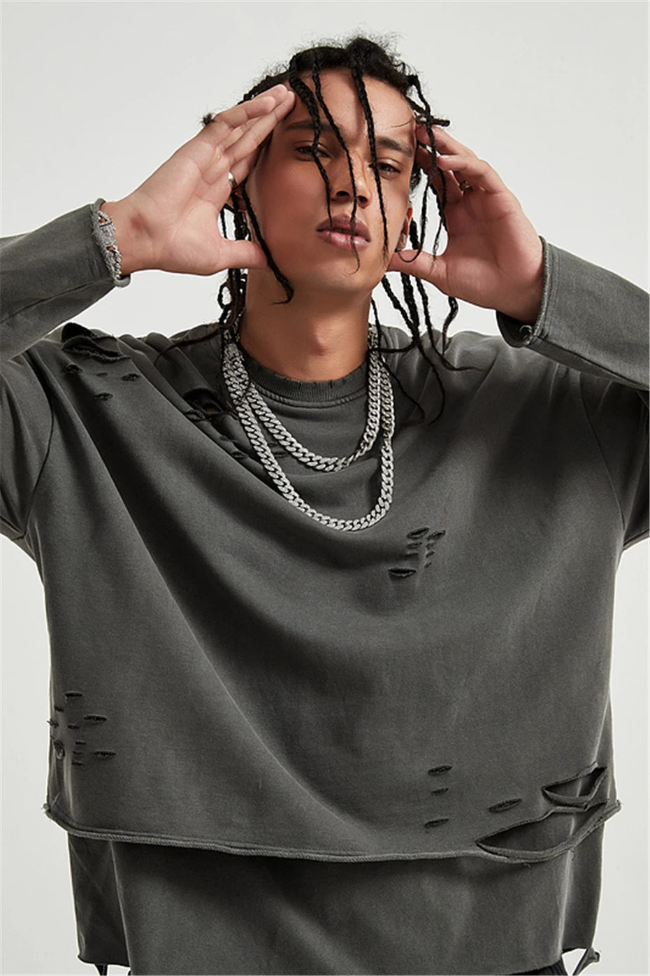 Hip Hop Streetwear Vintage Sweatshirt 2021 Autumn Creative Distressed Destroyed Ripped Holes Pullover Cotton Tops Loose WE301
