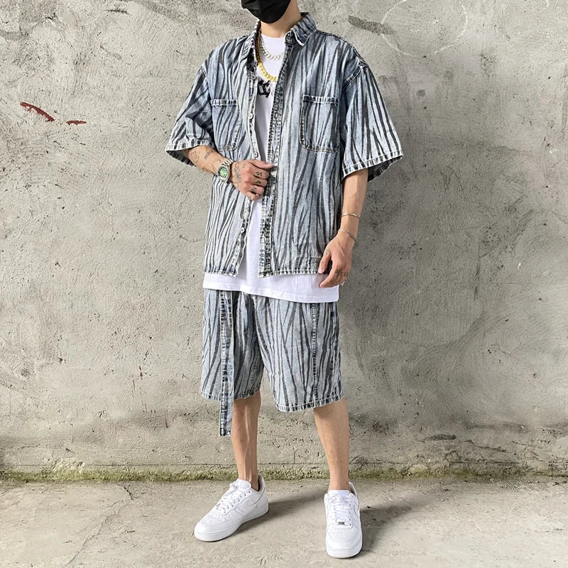 2 Pieces Sets Men Fashion Striped Printed Short Sleeves Single Breasted Loose Shirts and Shorts Joggers Streetwear Hip Hop Set