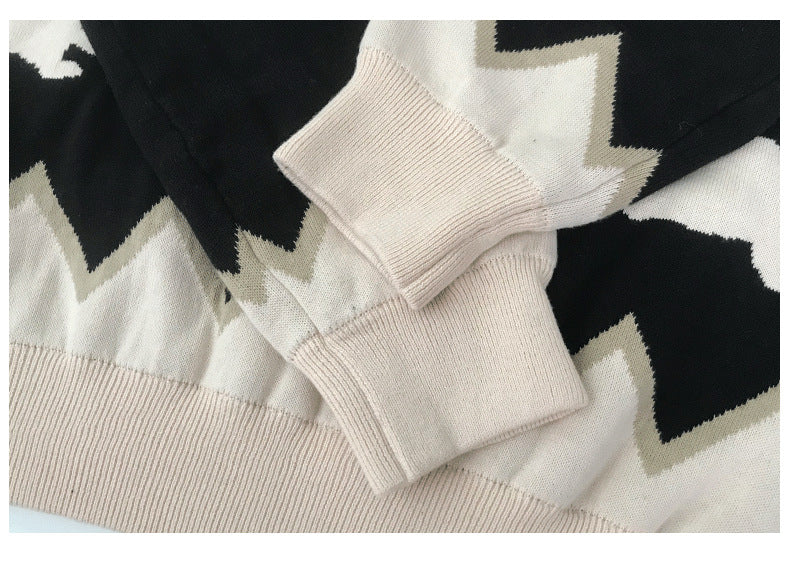 grunge knit sweater with heavyweight fabric, layered urban look for cold weather, street fashion menswear trend for seasonal 
