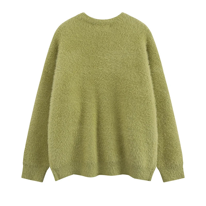 grunge pullover streetwear, modern knitwear, cozy fashion fit, stylish street outfit, modern aesthetic appeal