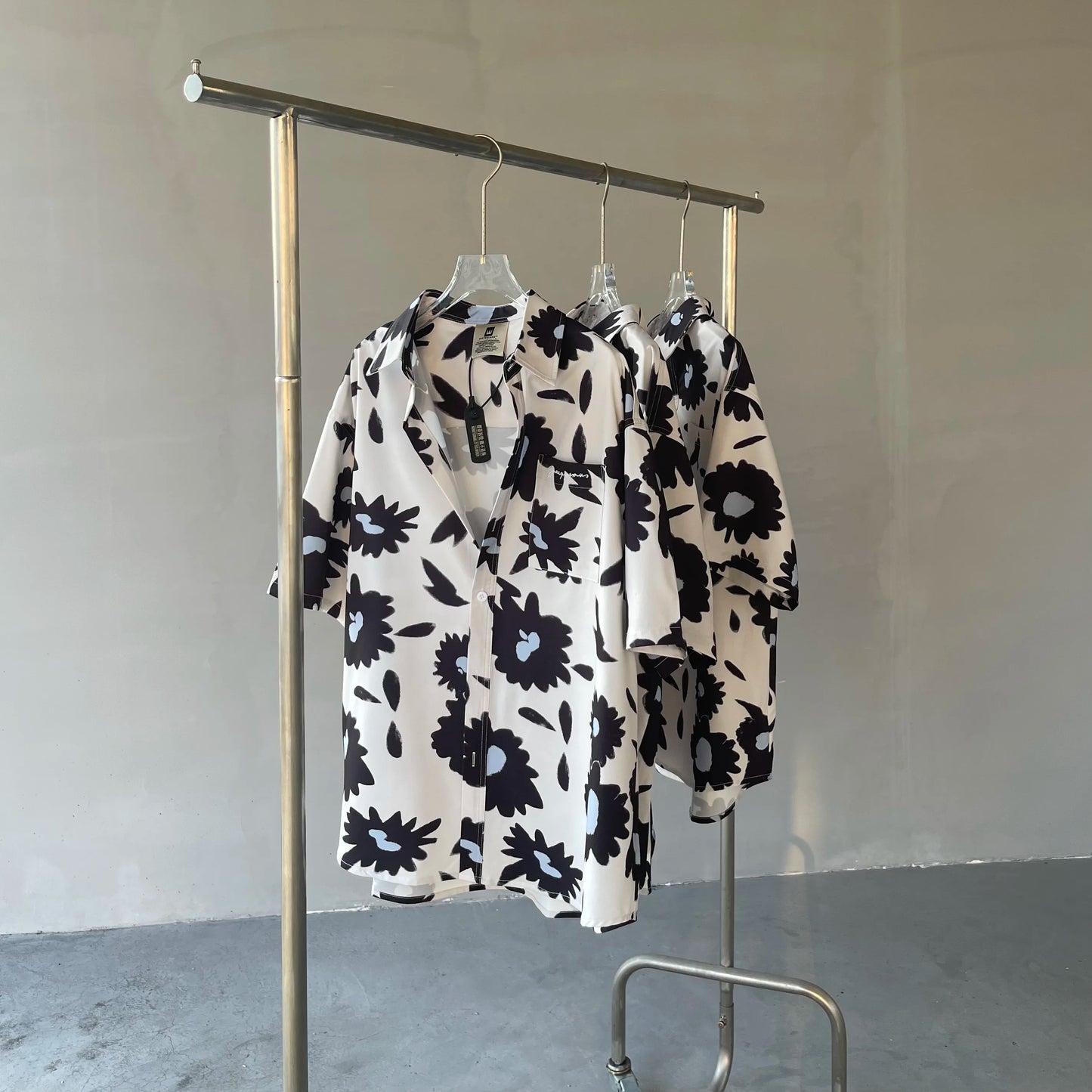 Summer 24SS Vintage Retro Black Flower Direct Print High-Street Casual Beach Style Quality Cold Short Sleeve Shirt