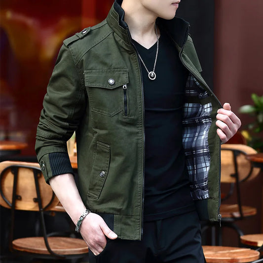 bold graphic coat, high-street look, for men, fall streetwear outfit, oversized style, layered fashion, modern aesthetic, graphic detail