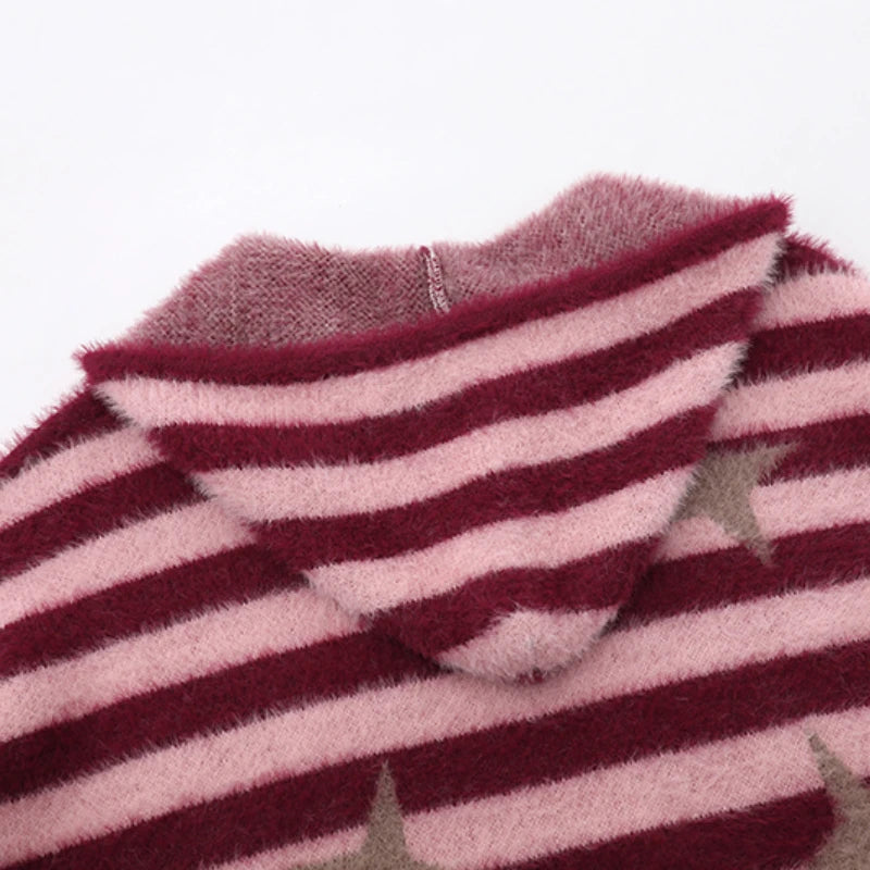 oversized winter hoodie, fall winter essential, cozy fashion fit, stylish street outfit, modern aesthetic appeal