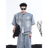 bold graphic coat, high-street look, for men, fall streetwear outfit, oversized style, layered fashion, modern aesthetic, graphic detail