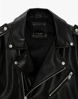 retro baseball varsity, layering staple, stylish modern outerwear, premium street look, trendsetting streetstyle