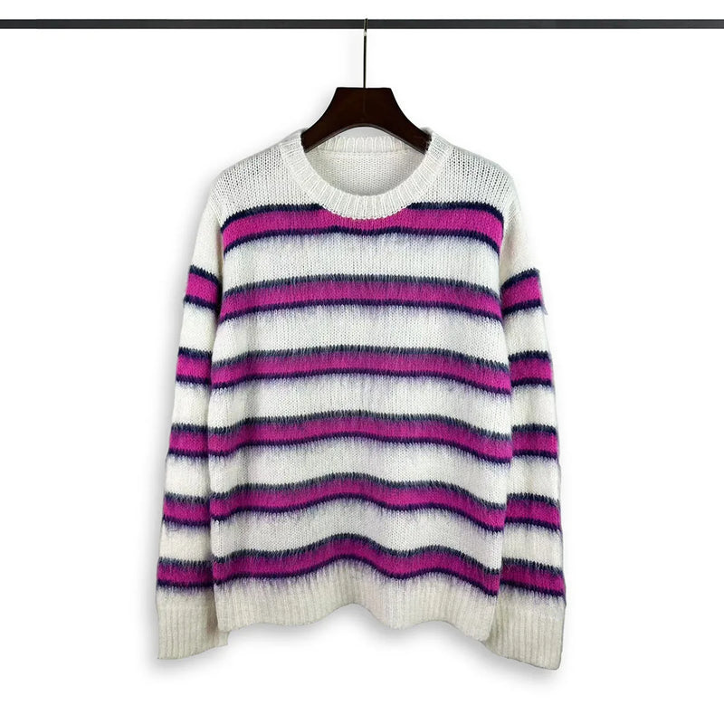 grunge knit sweater with heavyweight fabric, layered urban look for cold weather, street fashion menswear trend for seasonal 