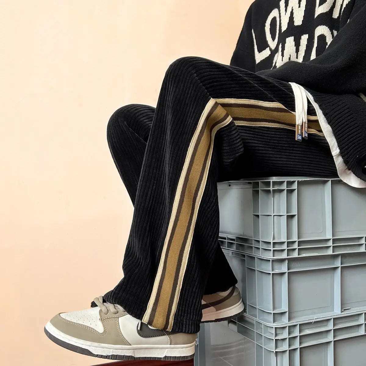 2023 summer new light luxury fashion comfortable casual pants men striped sweatpants casual all match sports pants boutique unique joggers style 4033