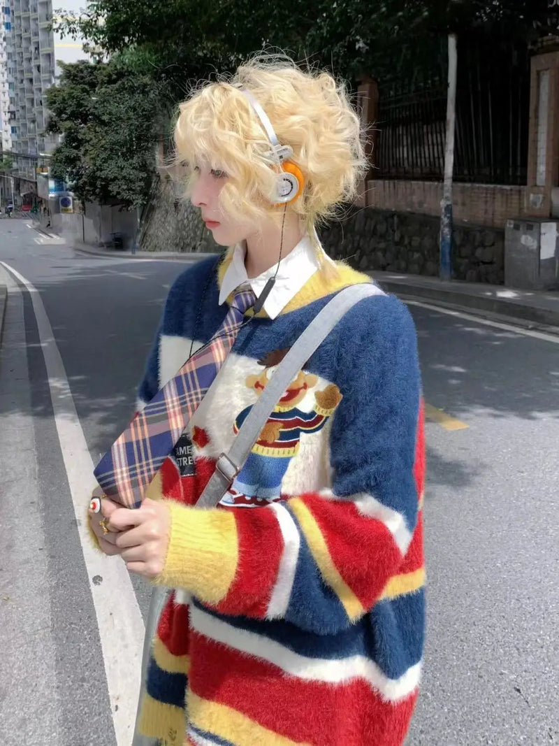 grunge knit sweater with heavyweight fabric, layered urban look for cold weather, street fashion menswear trend for seasonal 