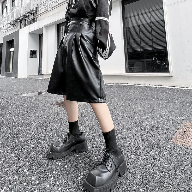 men japanses korean streetwear fashion hip hop loose casual dark black wide leg leather shorts male short pant drawstring street shorts