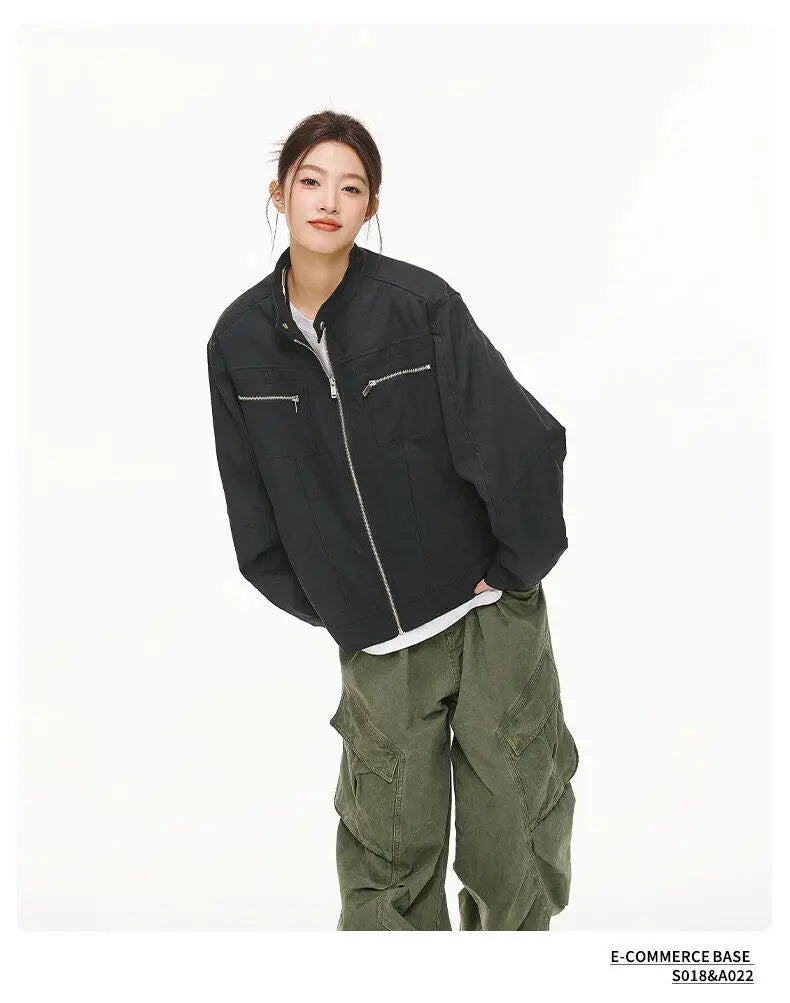 grunge oversized coat, photo-ready design, men's streetwear fashion, trendy oversized fit, urban techwear design, modern hip 