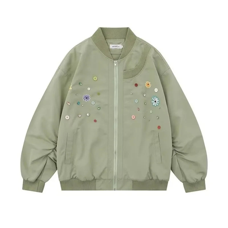 bold graphic coat, high-street look, for men, fall streetwear outfit, oversized style, layered fashion, modern aesthetic, graphic detail