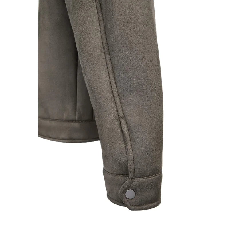 grunge oversized outerwear, photo-ready streetwear, men's streetwear fashion, oversized urban jacket, high quality cold-weath