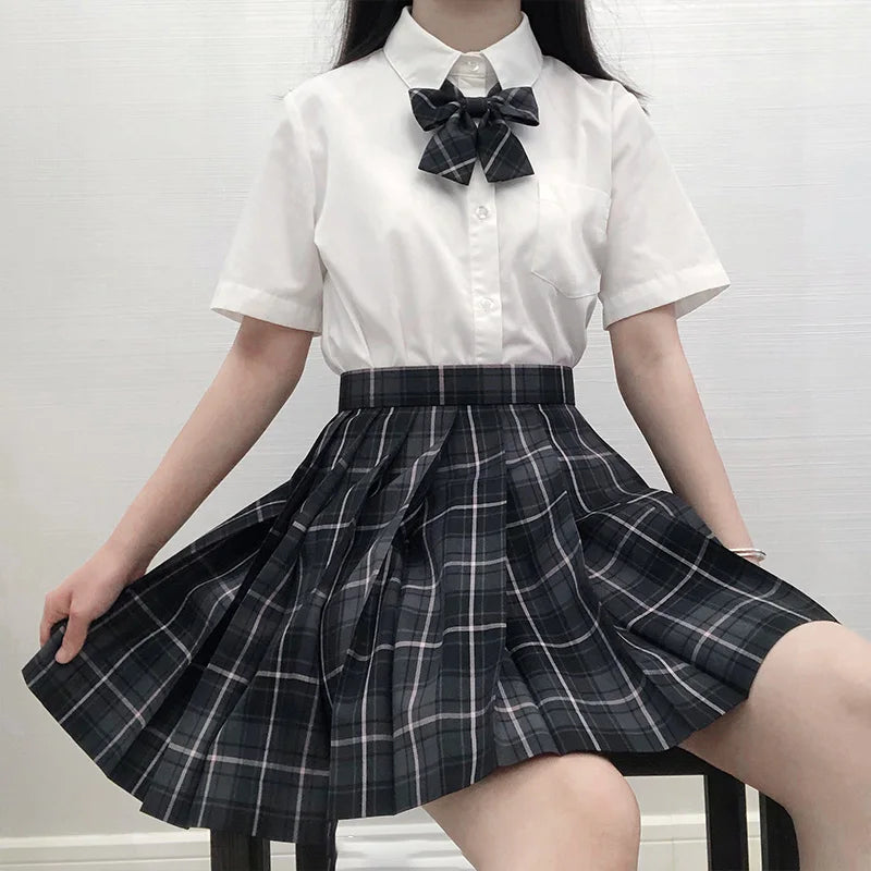 Jk Uniforms Gyaru School Uniform for Girl Student Pleated Skirt Uniform Set Women Short Sleeve Bow Tie Seifuku Japanese Style