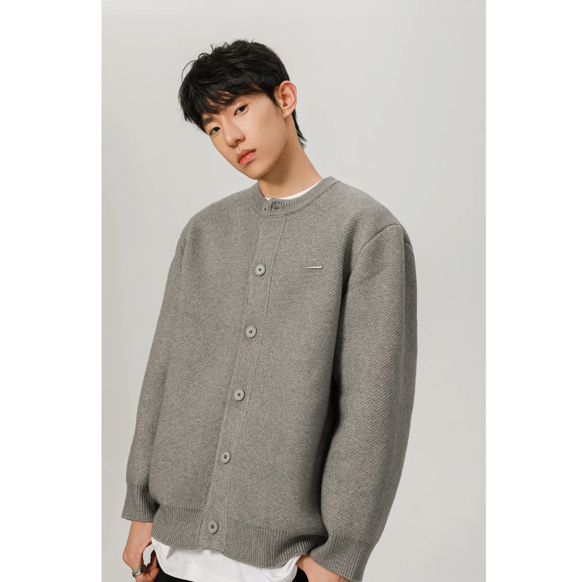 retro street knitwear, high-street look, trendy streetwear apparel for men and women