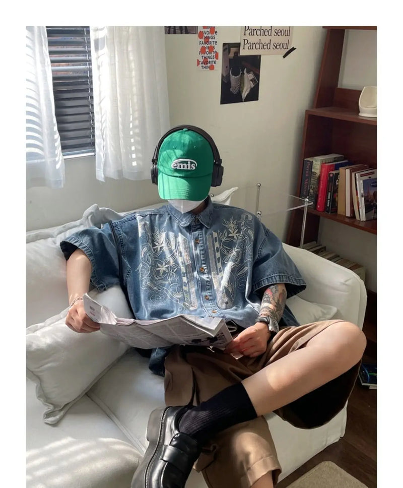 Retro embroidered denim shirts for men and women in summer loose Hong Kong style distressed short-sleeved Polo collar couple top