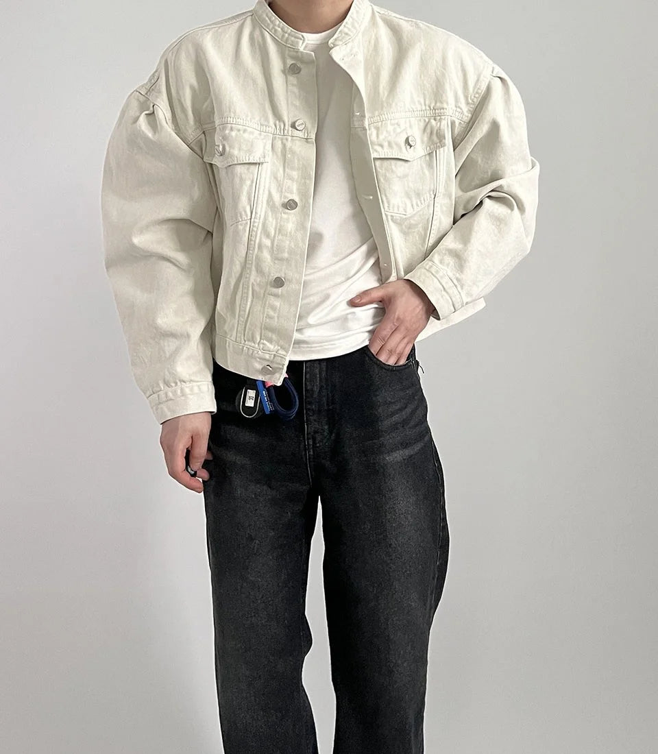 retro baseball varsity, layering staple, stylish modern outerwear, premium street look, trendsetting streetstyle