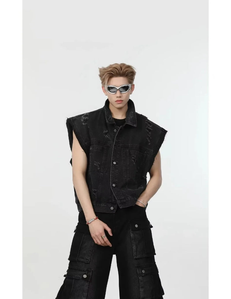 oversized grunge coat, photo-ready drip, for men, fall streetwear outfit, oversized style, layered fashion, modern aesthetic, graphic detail