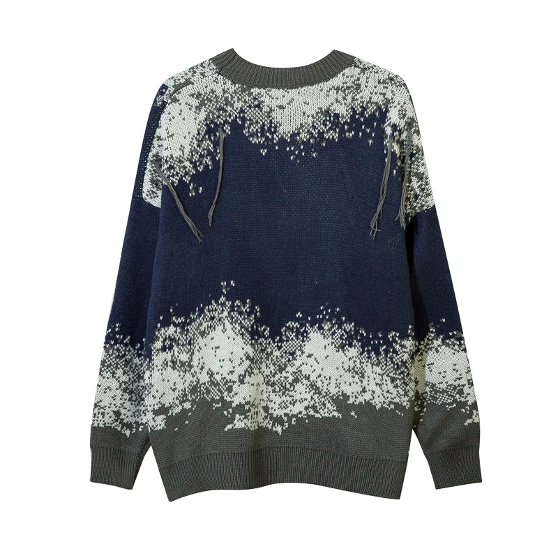 grunge pullover streetwear, modern knitwear, cozy fashion fit, stylish street outfit, modern aesthetic appeal