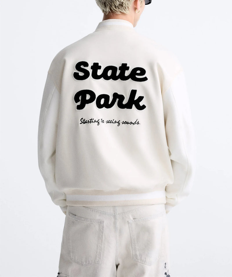 layered hoodie streetwear, modern street fit, graphic pullover hoodie, oversized streetwear, unisex fashion fit