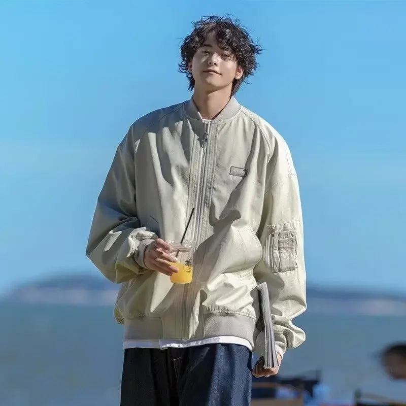 zip-up streetwear jacket, fall/winter fashion, men's streetwear fashion, trendy oversized fit, urban techwear design, modern 