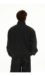zip-up streetwear jacket, fall/winter fashion, men's streetwear fashion, trendy oversized fit, urban techwear design, modern 