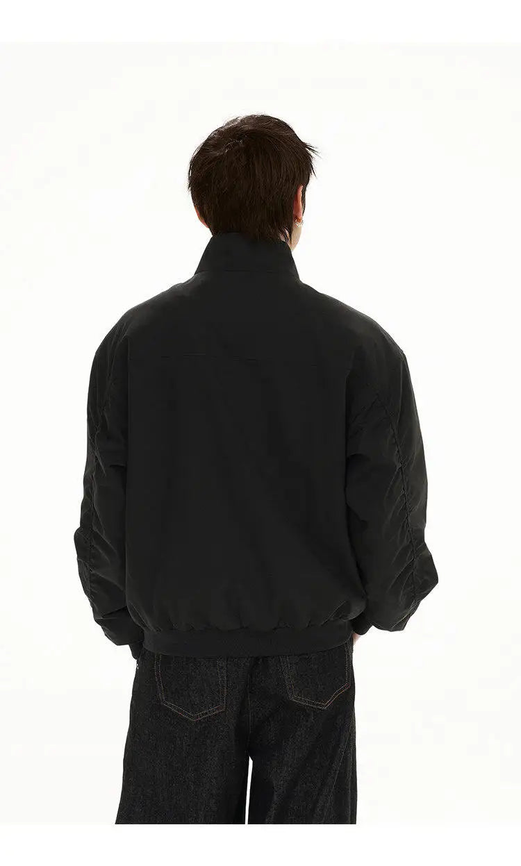 zip-up streetwear jacket, fall/winter fashion, men's streetwear fashion, trendy oversized fit, urban techwear design, modern 