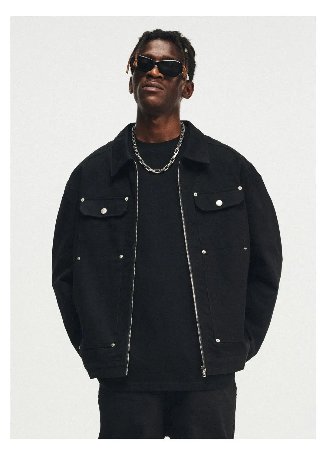 zip-up streetwear coat, 2025 outerwear trend, men's streetwear fashion, oversized urban jacket, high quality cold-weather coa