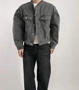 retro baseball varsity, layering staple, stylish modern outerwear, premium street look, trendsetting streetstyle