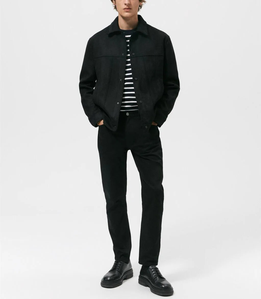 retro baseball varsity, layering staple, stylish modern outerwear, premium street look, trendsetting streetstyle