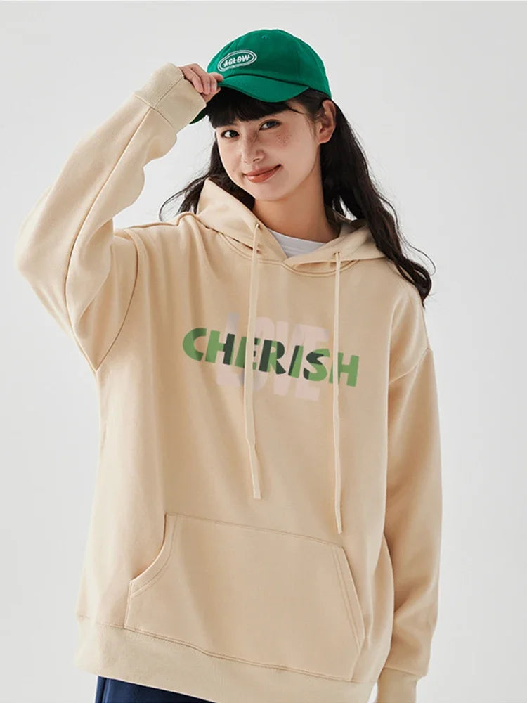 Oversized rap culture hoodie with throwback aesthetic
