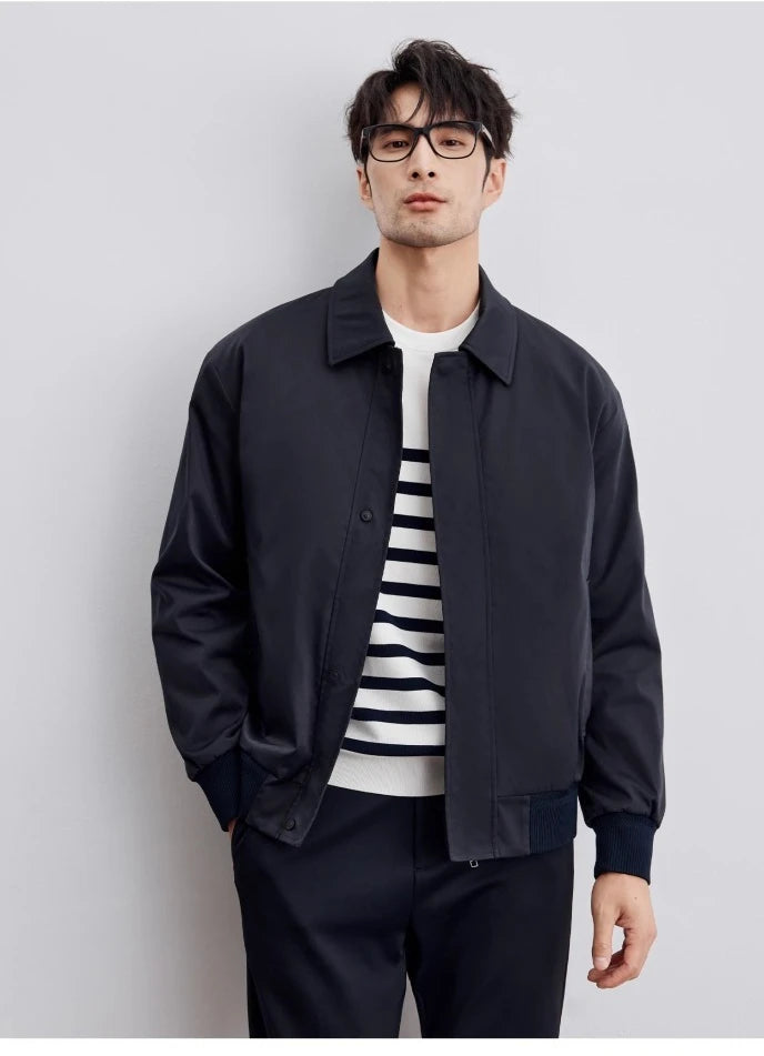 bold street bomber, high-street style, stylish modern outerwear, premium street look, trendsetting streetstyle