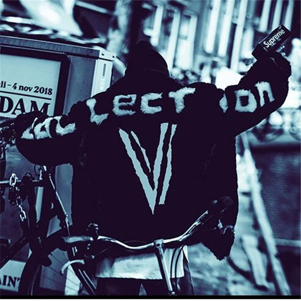 retro baseball varsity, layering staple, stylish modern outerwear, premium street look, trendsetting streetstyle
