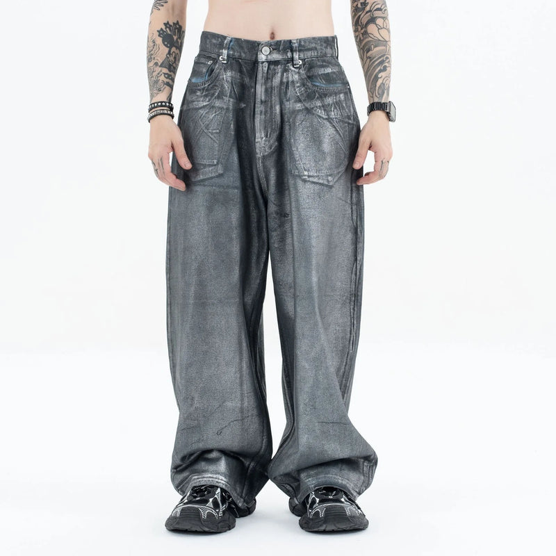 Autumn/winter 2024 loose wash jeans with silver coating