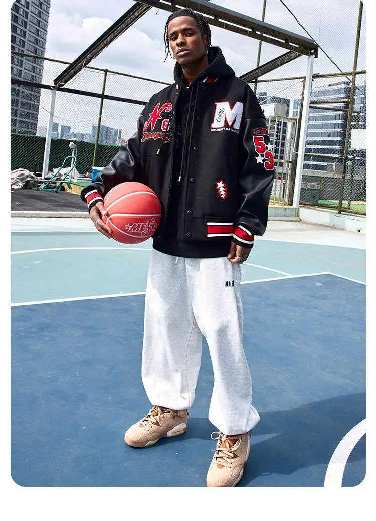 retro baseball varsity, layering staple, stylish modern outerwear, premium street look, trendsetting streetstyle
