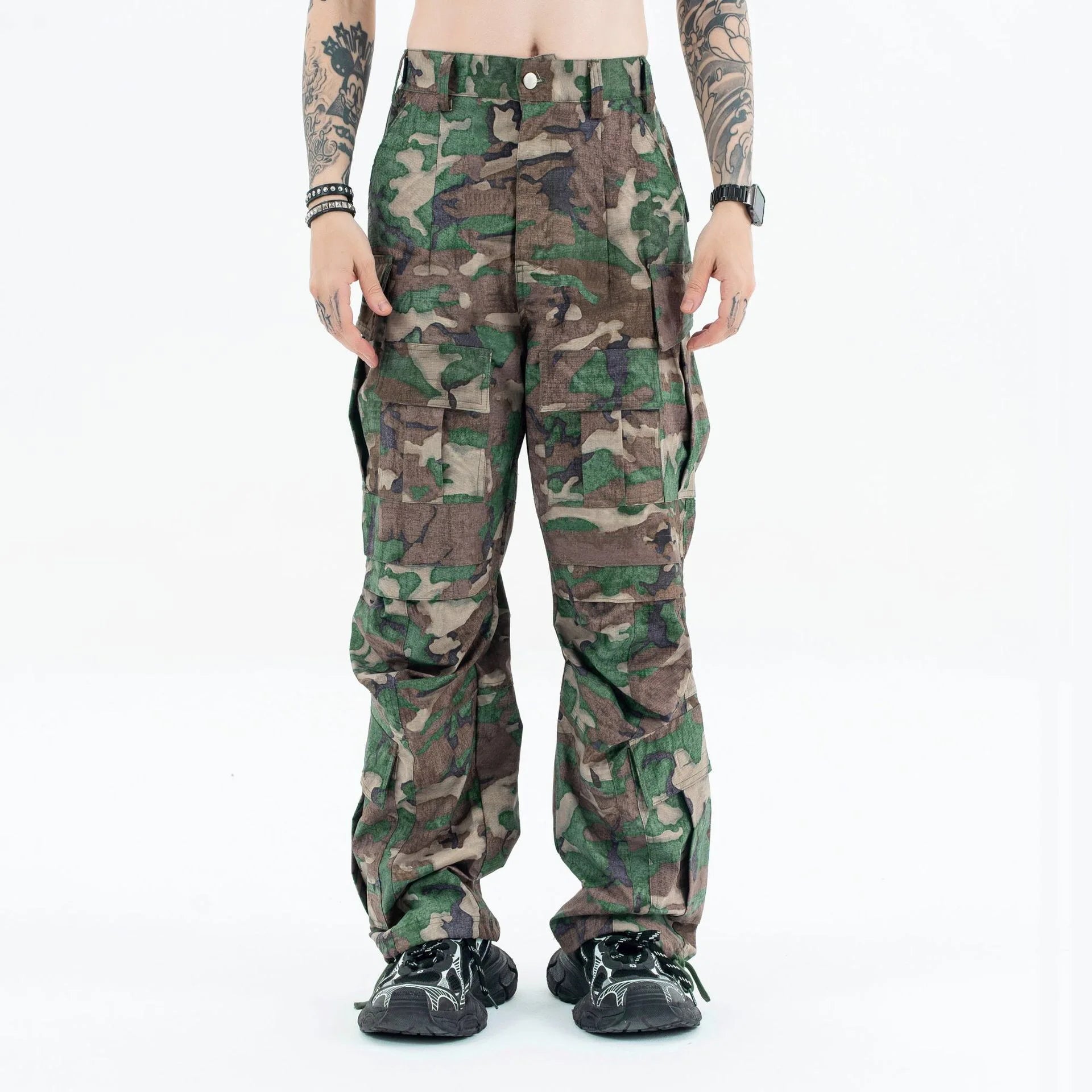 cargo with large pockets baggy cargo bottoms