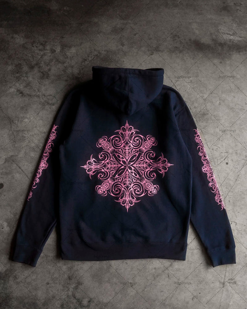 oversized flame jumper with bold print, ideal for photo-ready Y2K streetwear layering, street fashion menswear trend for seas