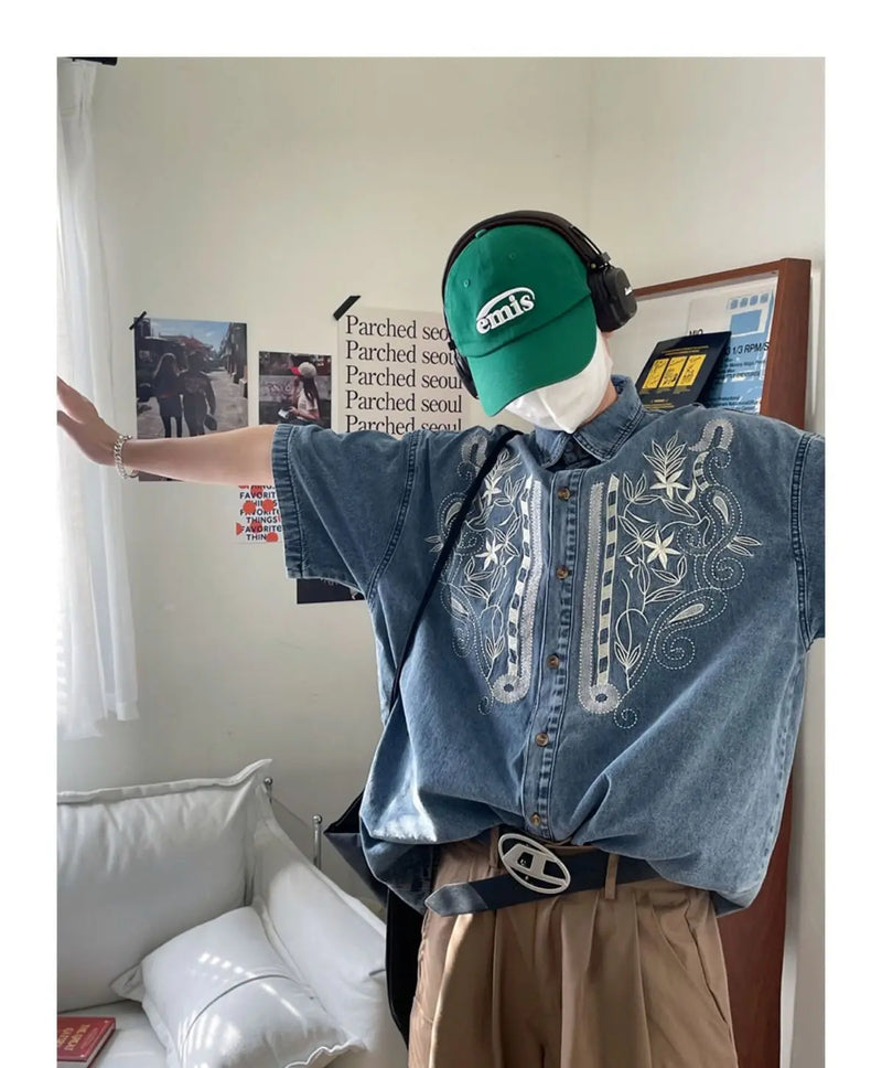 Retro embroidered denim shirts for men and women in summer loose Hong Kong style distressed short-sleeved Polo collar couple top