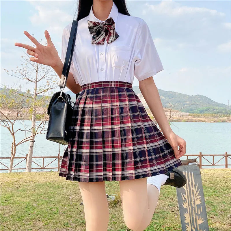 Jk Uniforms Gyaru School Uniform for Girl Student Pleated Skirt Uniform Set Women Short Sleeve Bow Tie Seifuku Japanese Style