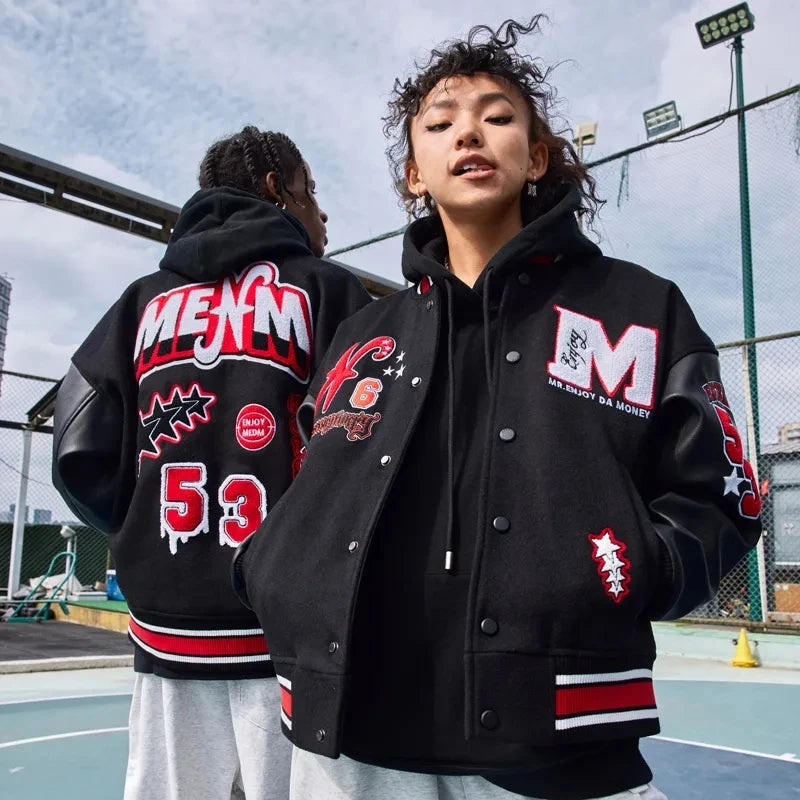 retro baseball varsity, layering staple, stylish modern outerwear, premium street look, trendsetting streetstyle