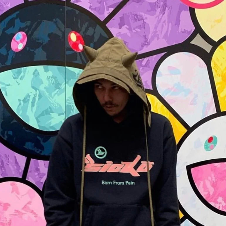 Vaporwave Drop – Streetwear Fashion for Men & Women