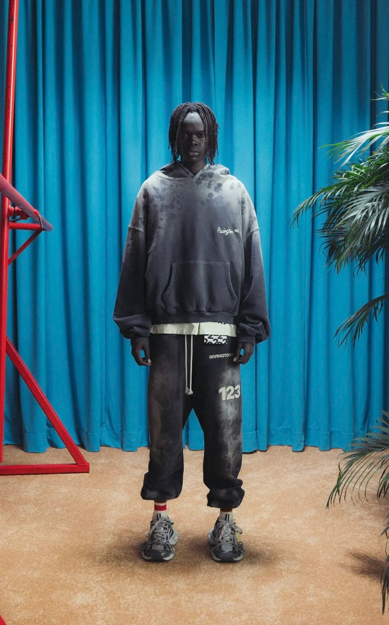 techwear bomber jacket, urban street style, cozy fashion fit, stylish street outfit, modern aesthetic appeal