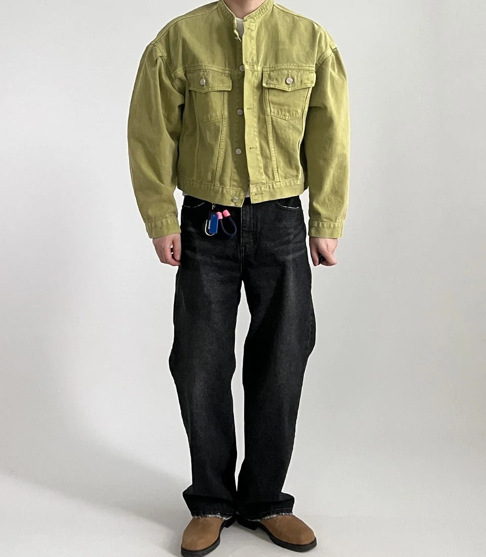 grunge oversized outerwear, photo-ready streetwear, men's streetwear fashion, oversized urban jacket, high quality cold-weath