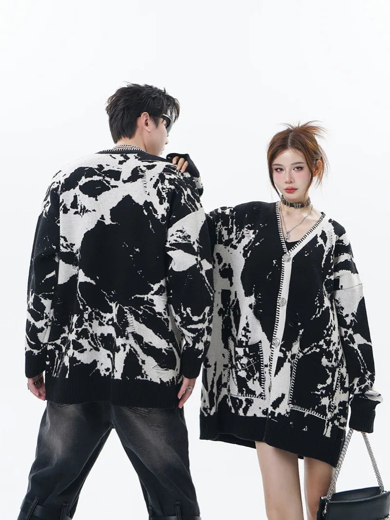 grunge pullover streetwear, modern knitwear, cozy fashion fit, stylish street outfit, modern aesthetic appeal
