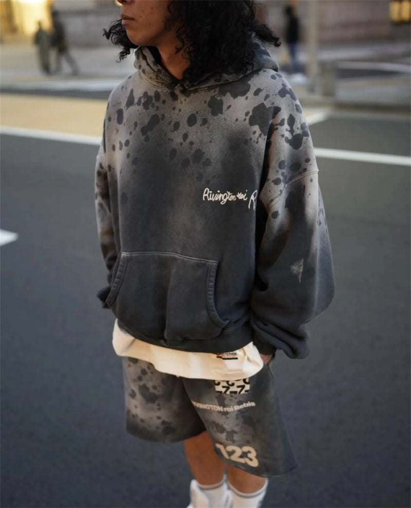 loose fit o-neck sweater, daily wear knit, cozy fashion fit, stylish street outfit, modern aesthetic appeal