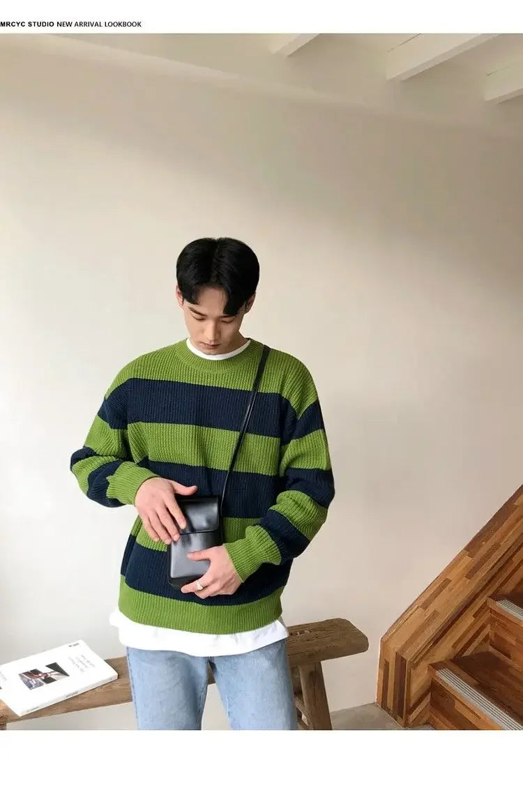 retro graphic hoodie, high-street urban outfit for cozy layering in cold seasons, mens fashion layer for modern streetwear co