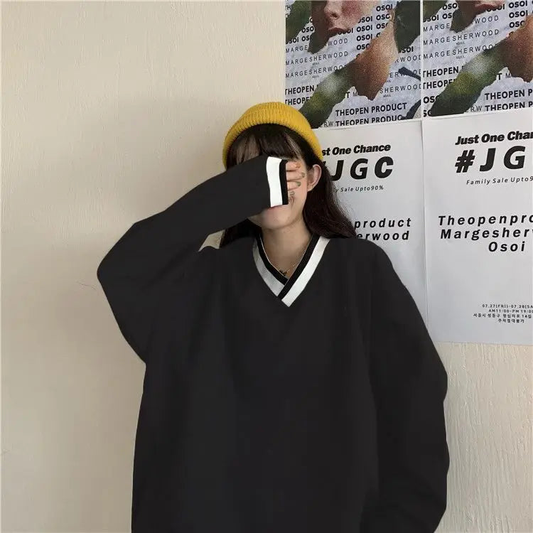 retro graphic hoodie, high-street urban outfit for cozy layering in cold seasons, mens fashion layer for modern streetwear co